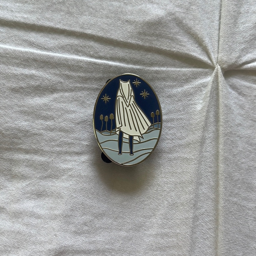 Star Wars Ahsoka pin
